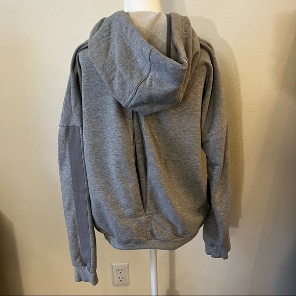 Stella McCartney z adidas gray zip hood sweater with pleat back - Picture 3 of 4